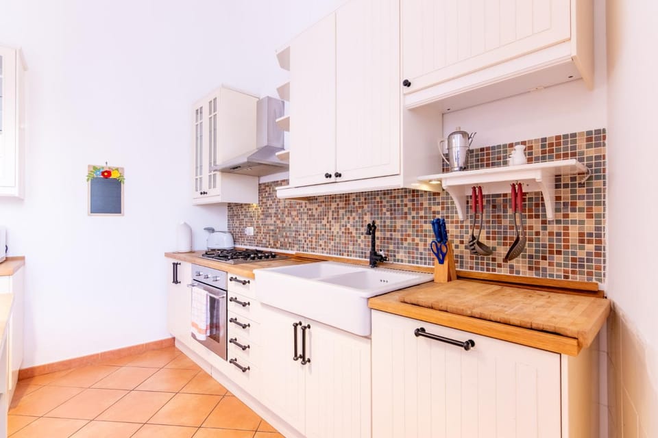 Viola's Luxury House Apartment in Palermo
