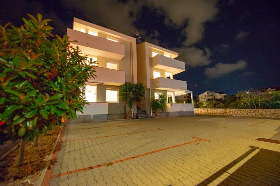 Property building, Night