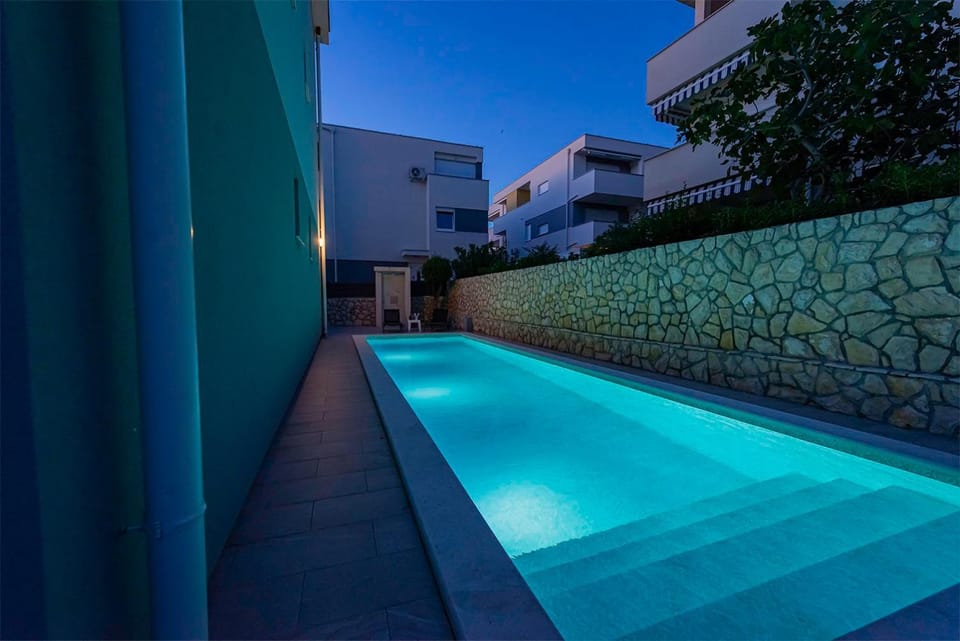 Night, Swimming pool