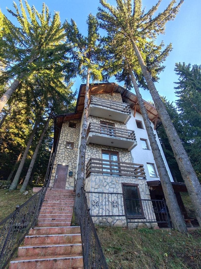 Property building, Balcony/Terrace