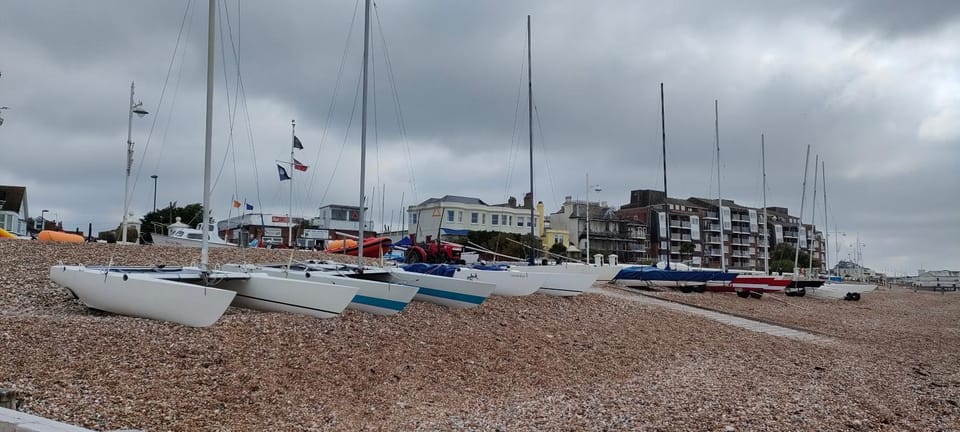 Guest suite 50m from the beach Apartment in Bognor Regis