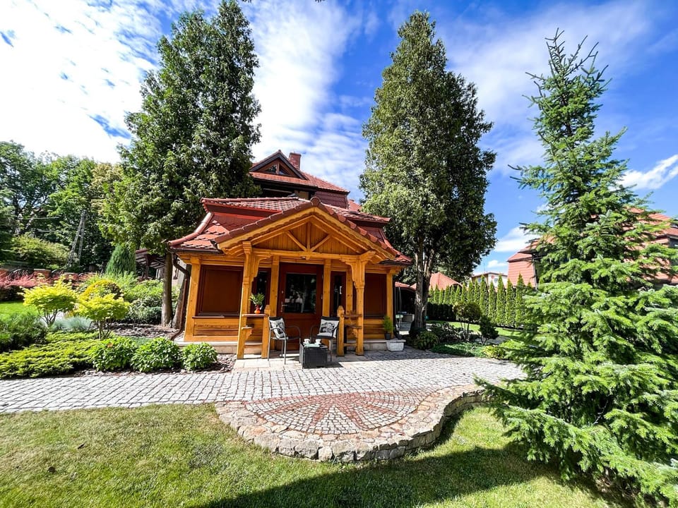 Property building, Facade/entrance, Natural landscape, Garden, Other, Other, Seating area, Hiking