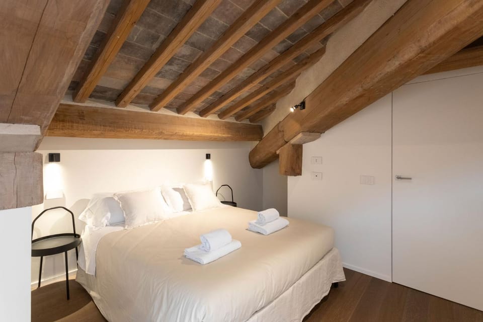 Bed, Photo of the whole room, Bedroom, towels, wardrobe
