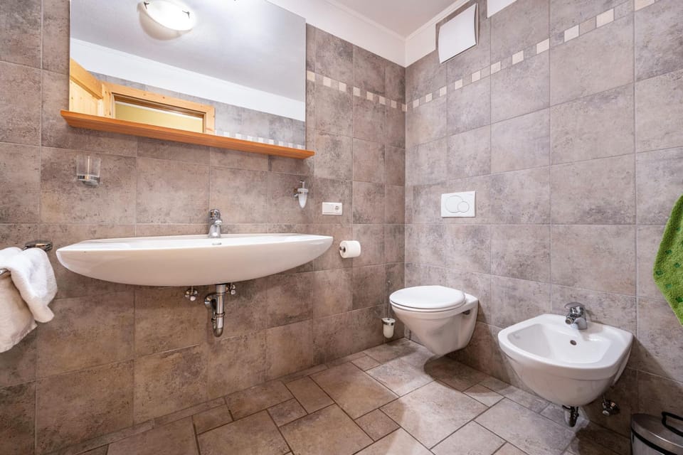 Bathroom, Living room