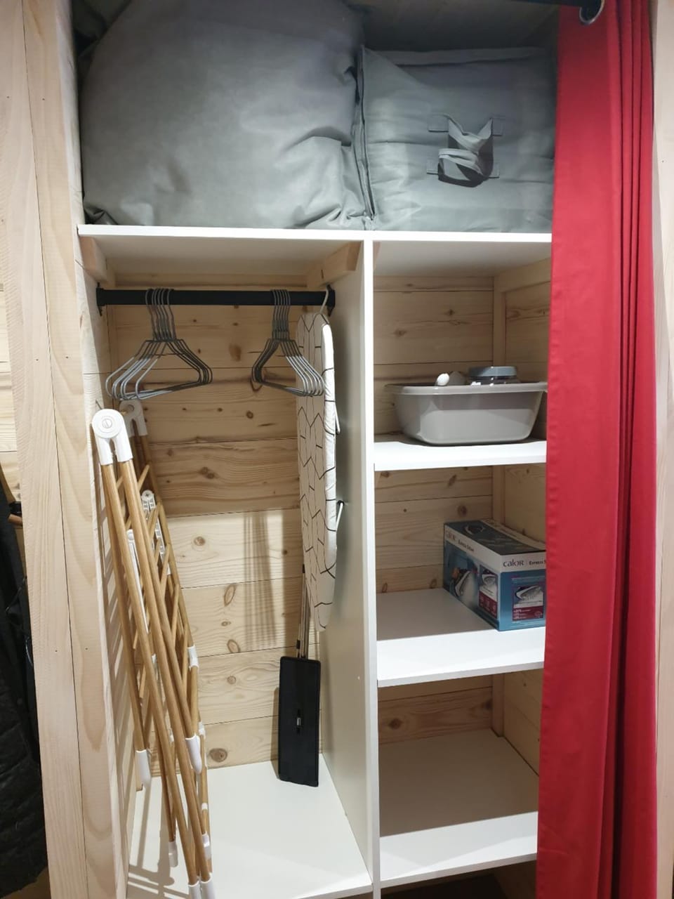 wardrobe