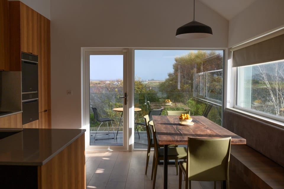View (from property/room), Balcony/Terrace, Kitchen or kitchenette, Dining area
