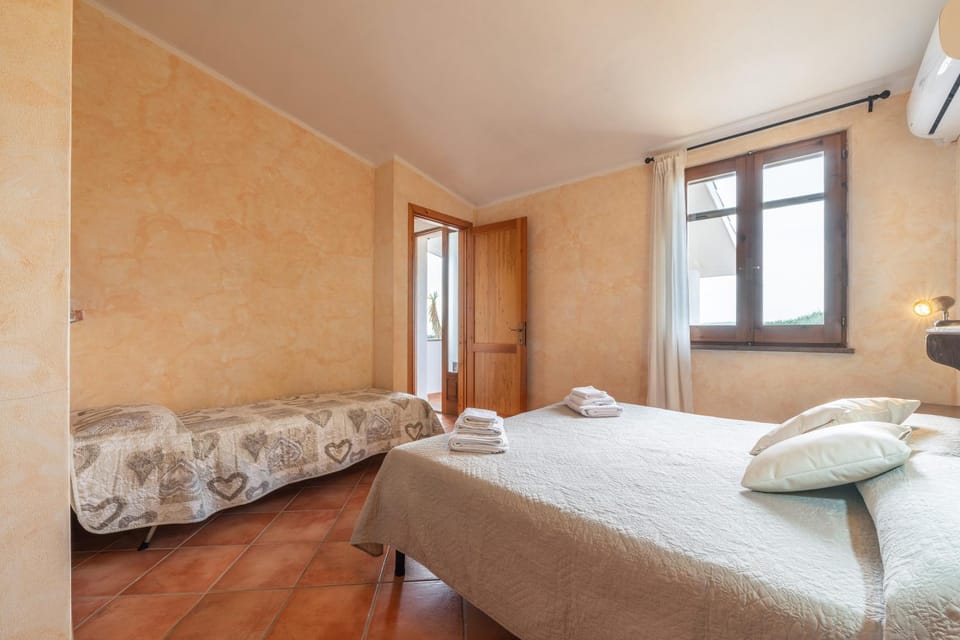 Property building, Living room, Bedroom