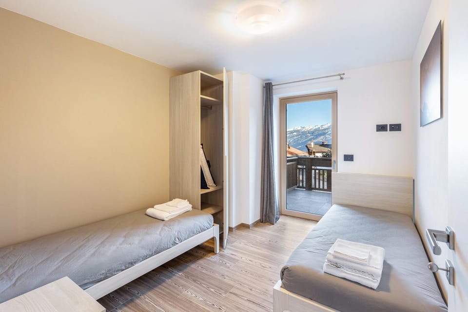 Property building, Living room, Bedroom