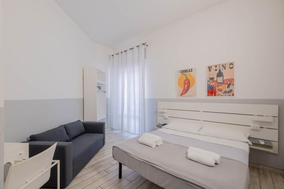 Affittacamere Limin - Smart Stay - Private Bathroom - near Malpensa , Milano , Rho Fiera Bed and Breakfast in Lombardy