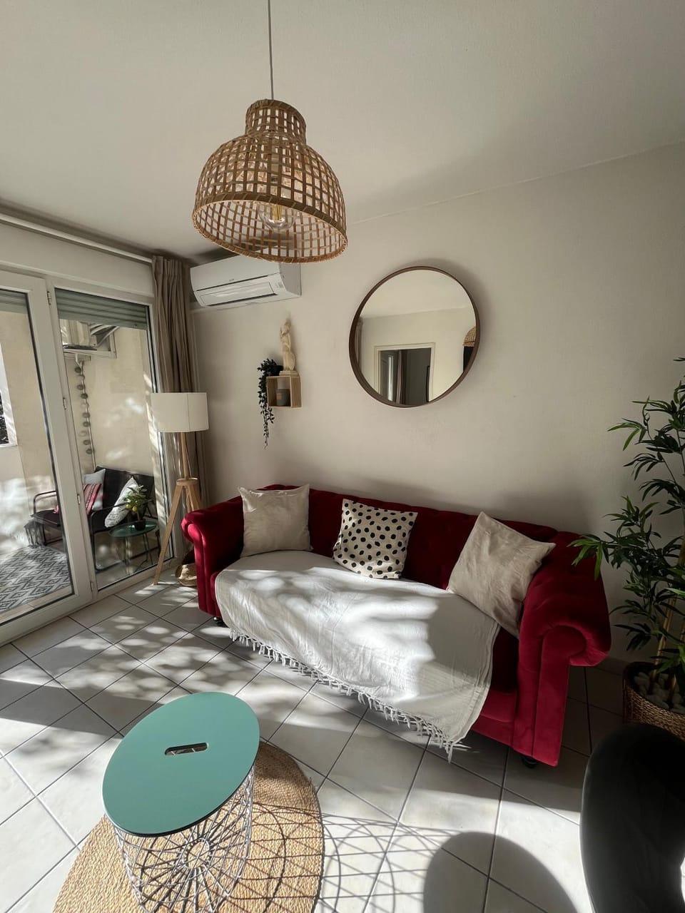 Joli Appart / Parking / CLIM / WIFI Apartment in Lattes