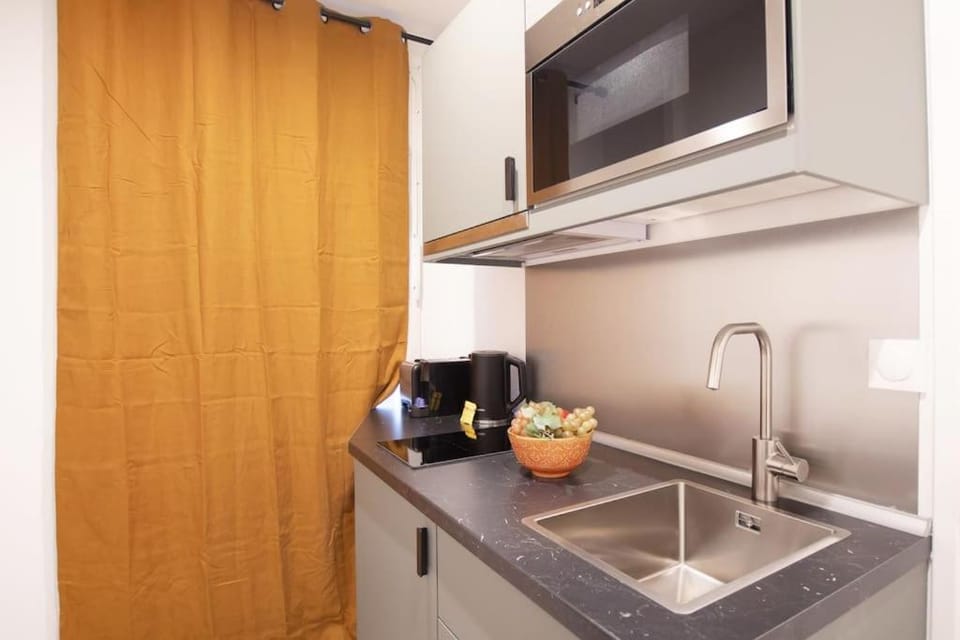 Luxury Suite w/ Jacuzzi - Rex / Montorgueil Apartment in Paris
