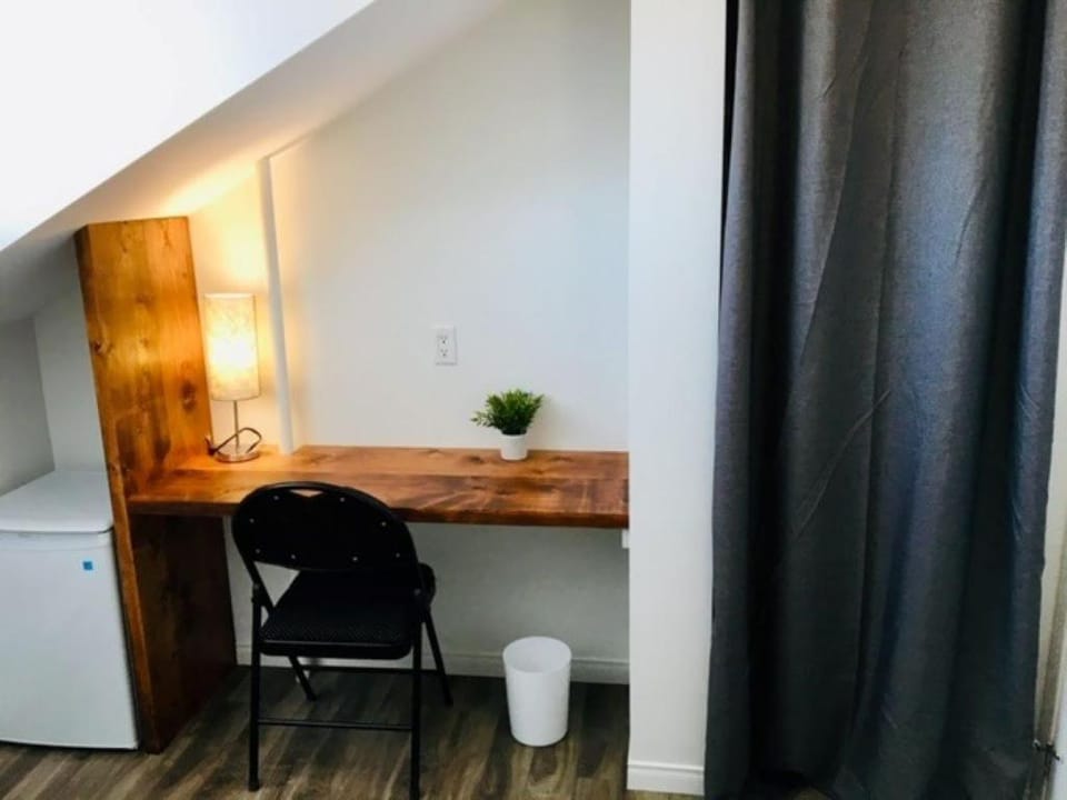 Bedroom, hair dresser