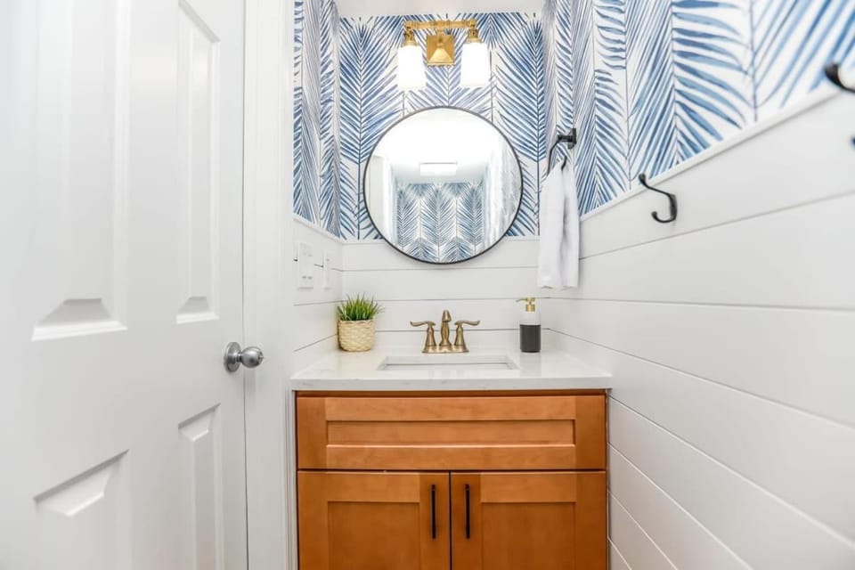 Sojourn The Ocean Breeze in Virginia Beach House in Virginia Beach