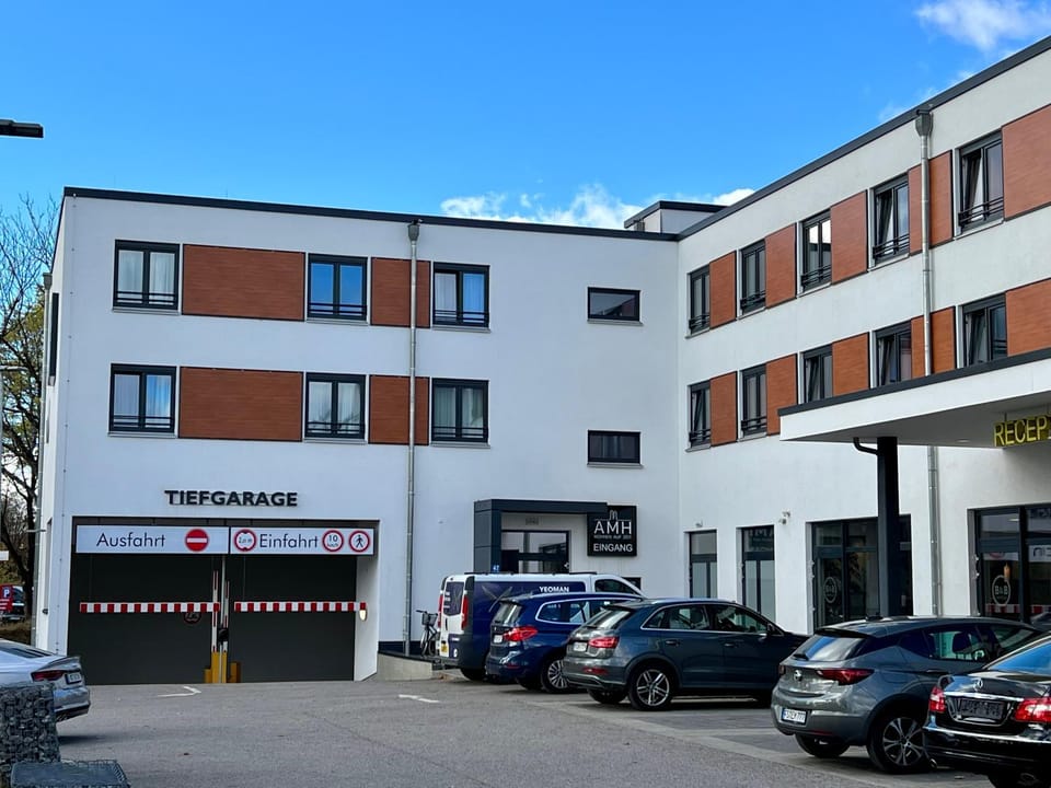 Property building, Parking