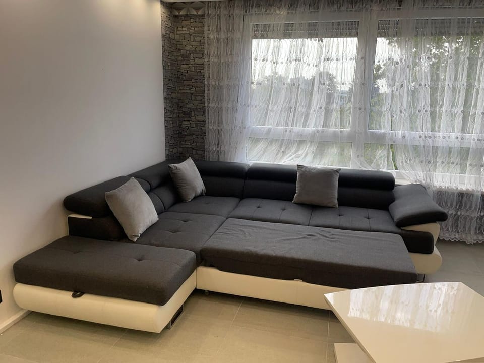 Seating area, Bedroom