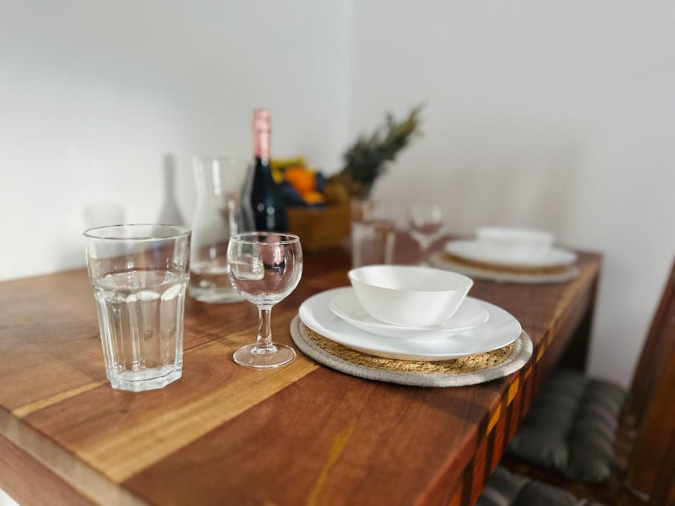 Food and drinks, Dining area, Food