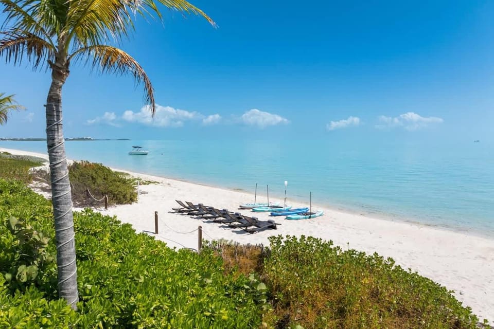 Clevelander Villa in Grace Bay