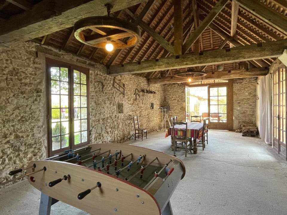 Chez cazanave House in Nouvelle-Aquitaine