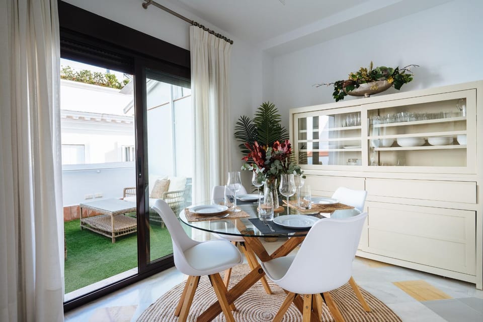 Balcony/Terrace, Dining area
