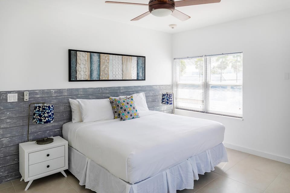 Carpe Diem 3 BR Condo House in Grace Bay