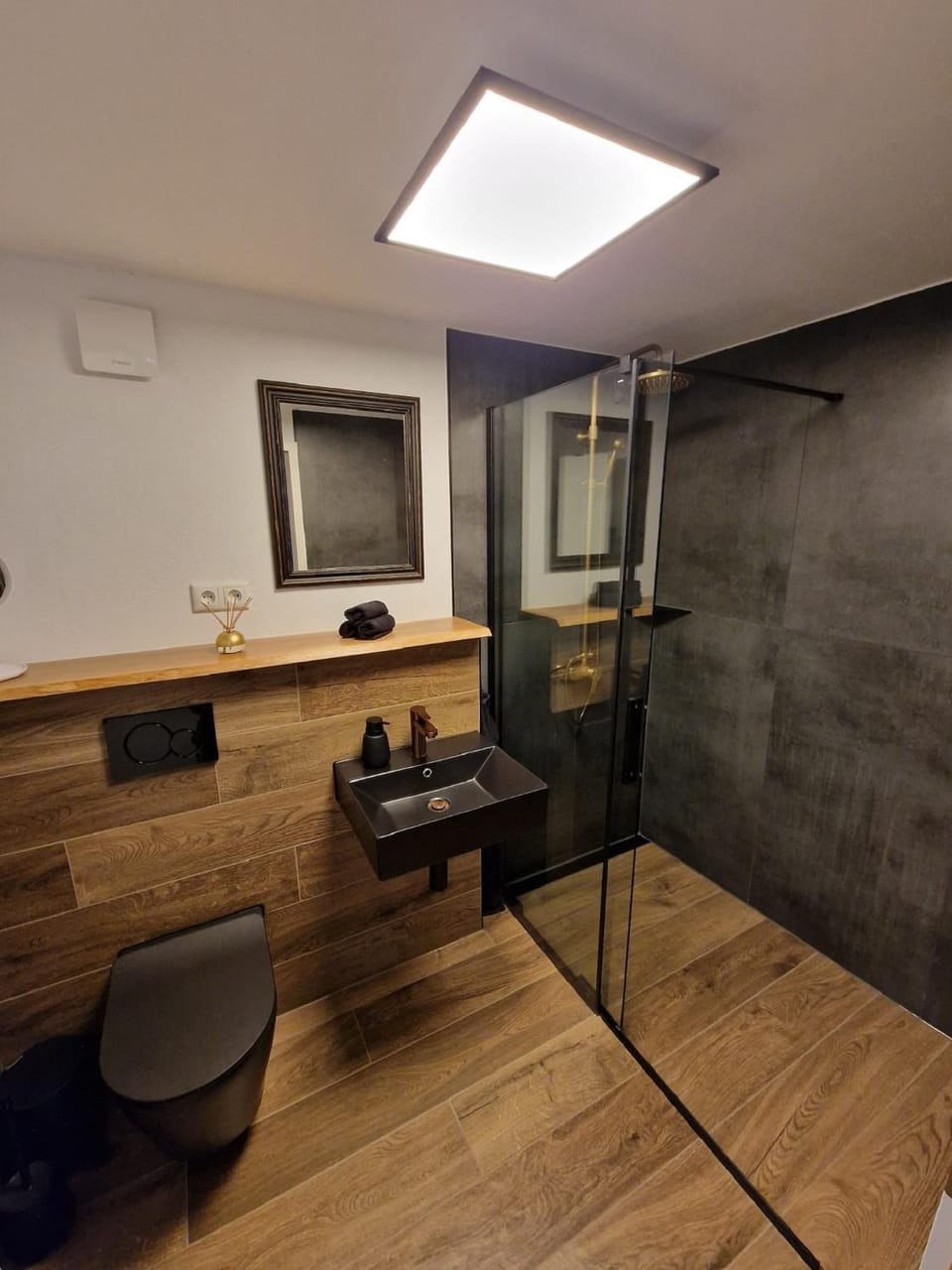 Shower, Bathroom