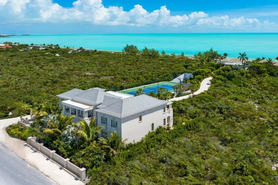 Villa Shambhala 8 BR Villa in Long Bay Hills