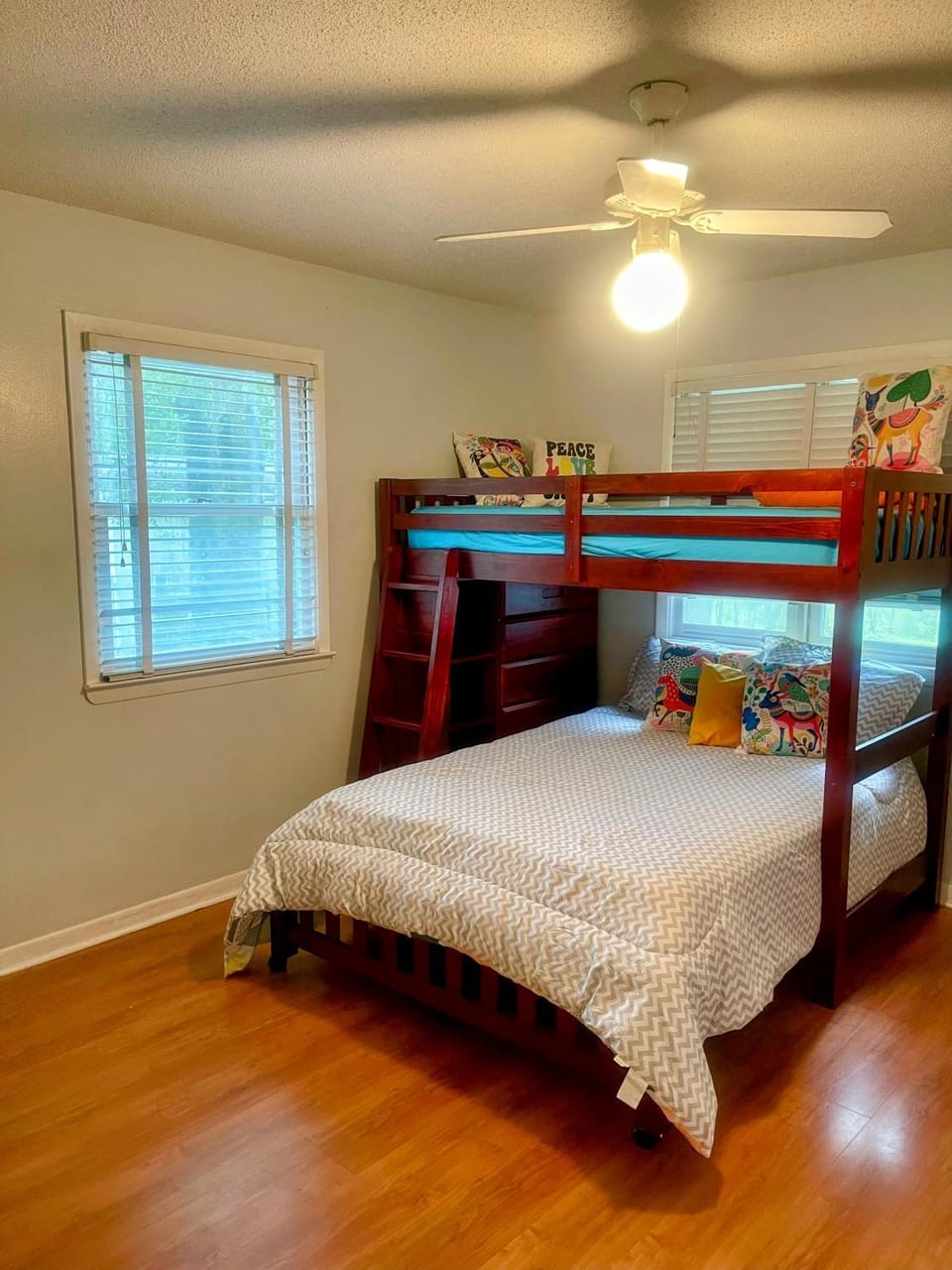 Town and Country Getaway 3BR 3BA, 20 min FAMU FSU House in Tallahassee