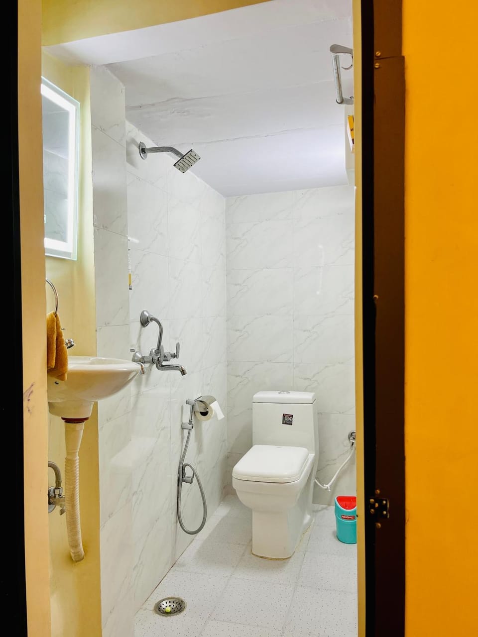 Shower, Toilet, Bathroom