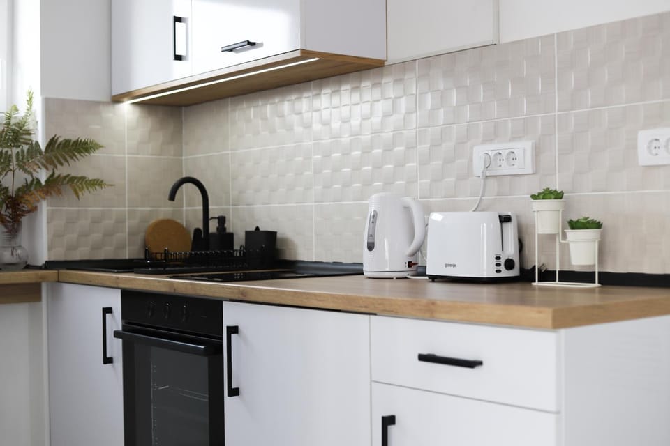 Coffee/tea facilities, Kitchen or kitchenette, minibar, pet friendly, stove, toaster