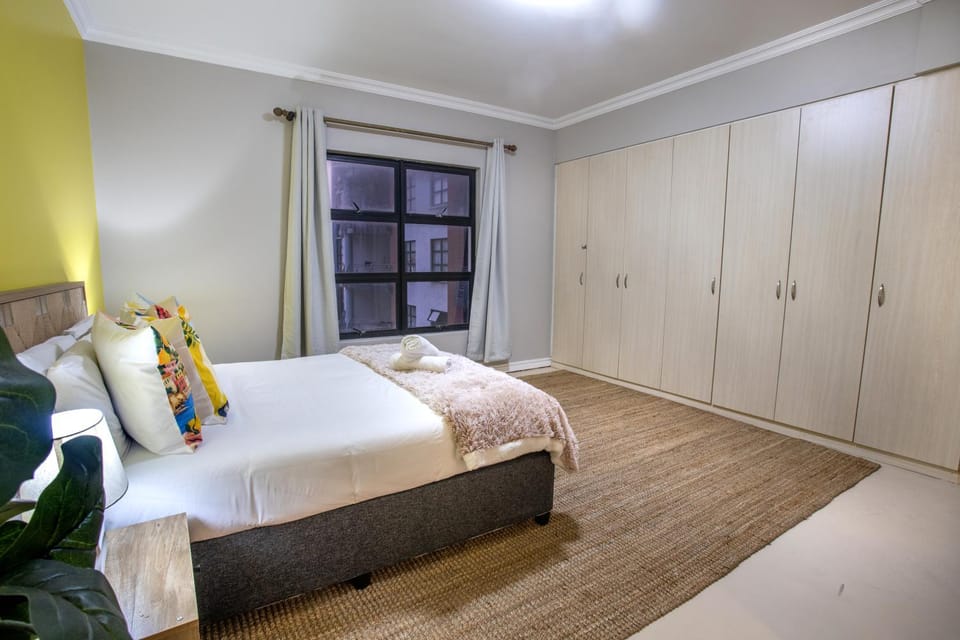 Stay at the Point - Trattoria Toscana Apartment in Durban