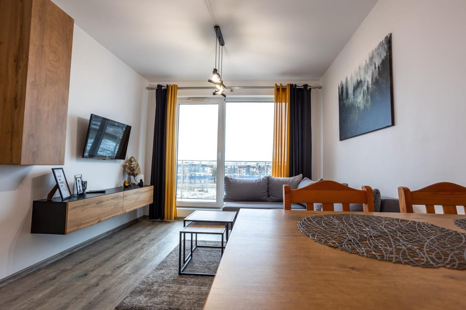 TV and multimedia, Living room, Dining area