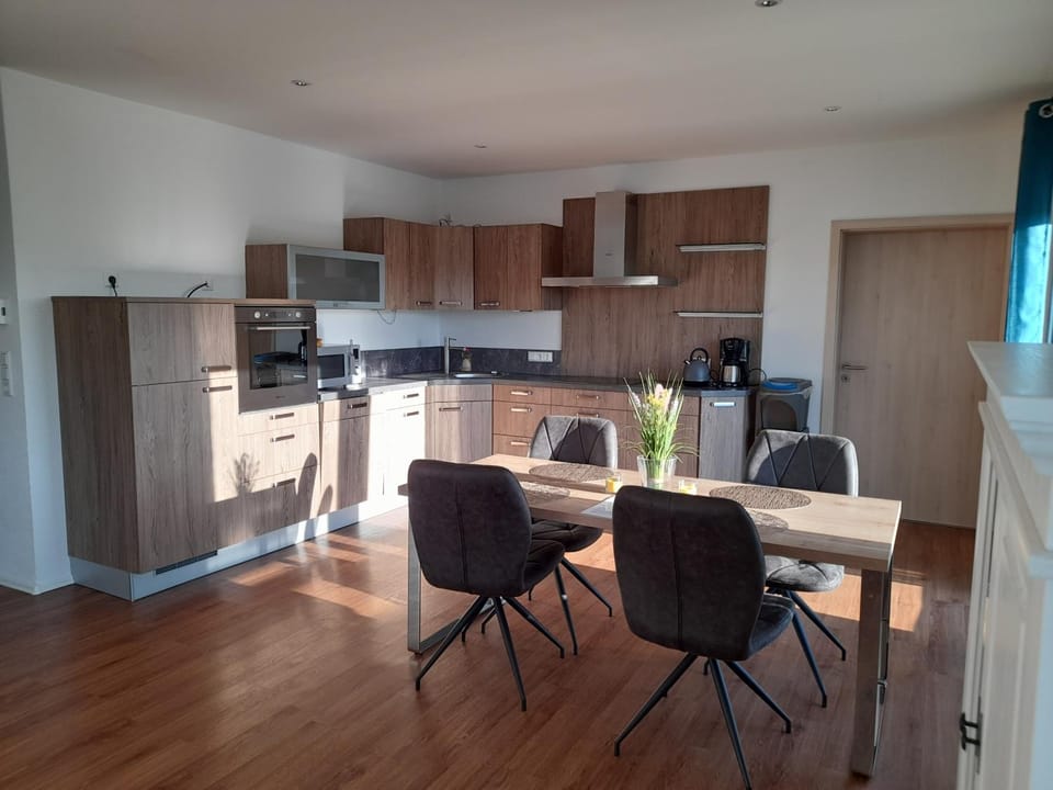 Dining area, dishwasher, minibar, pet friendly, stove