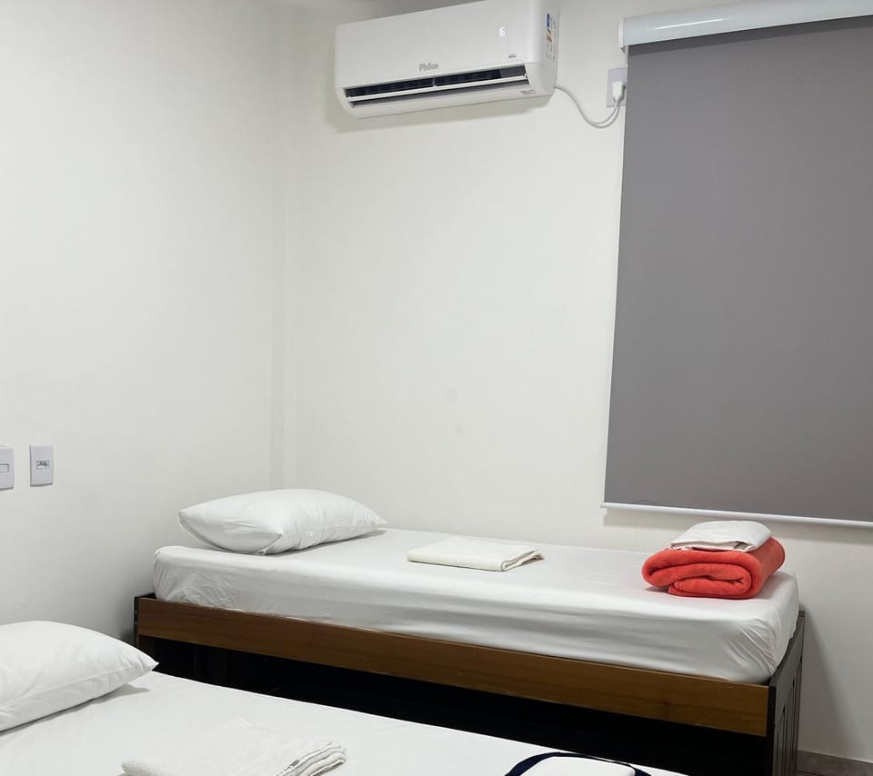 Bed, Bedroom, air conditioner