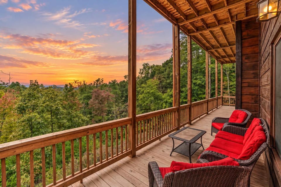 Long-Range Views Game Room Fire Pit Pets House in Blue Ridge Lake