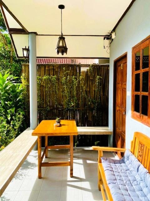 Day, Balcony/Terrace