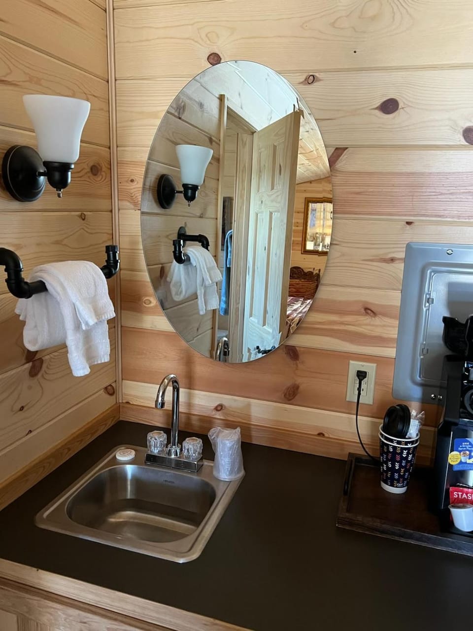 The Gold Mine Hotel Cabins Cabin in Salmon River
