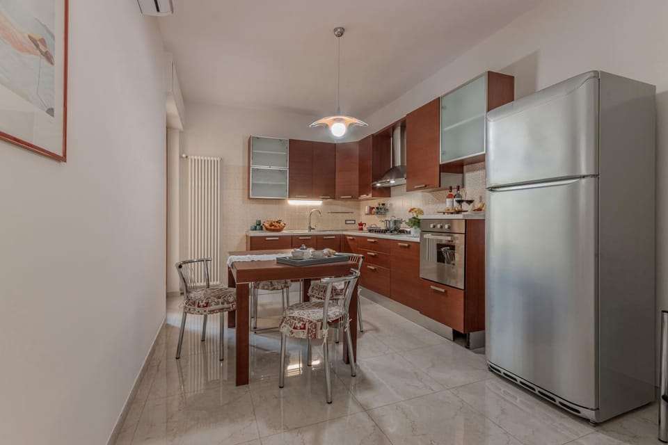 Kitchen or kitchenette, Dining area, dishwasher, oven, stove