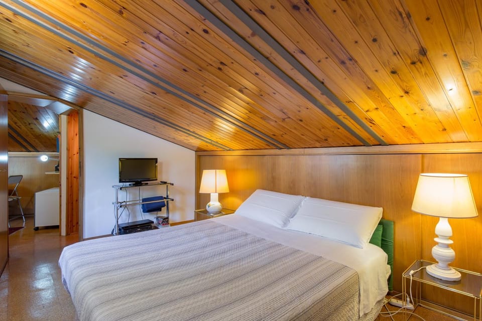 TV and multimedia, Bedroom
