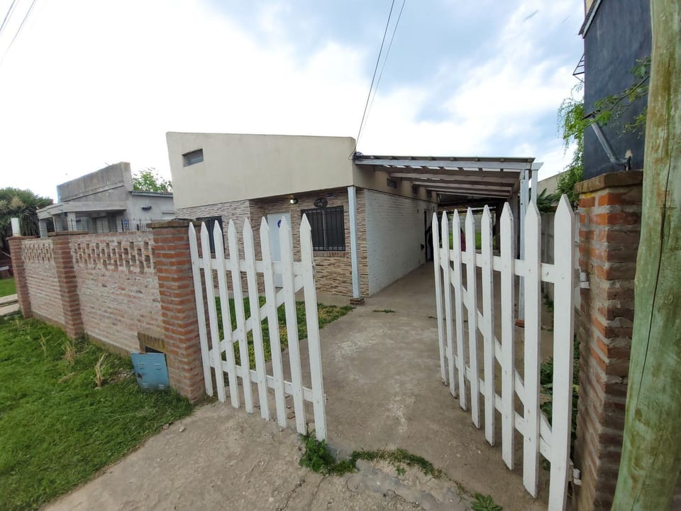 Facade/entrance, Parking