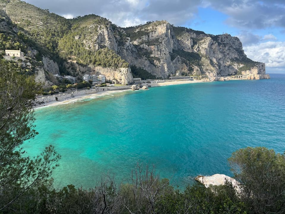 Nearby landmark, Natural landscape