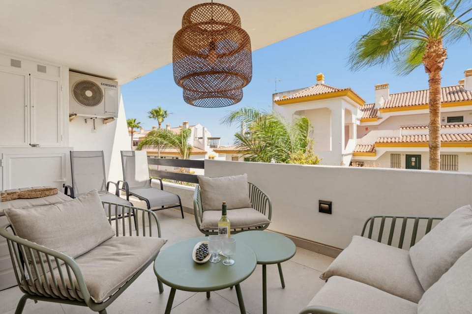 Day, View (from property/room), Balcony/Terrace, Seating area, sunbed