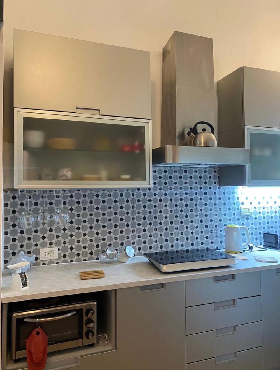 Kitchen or kitchenette, stove