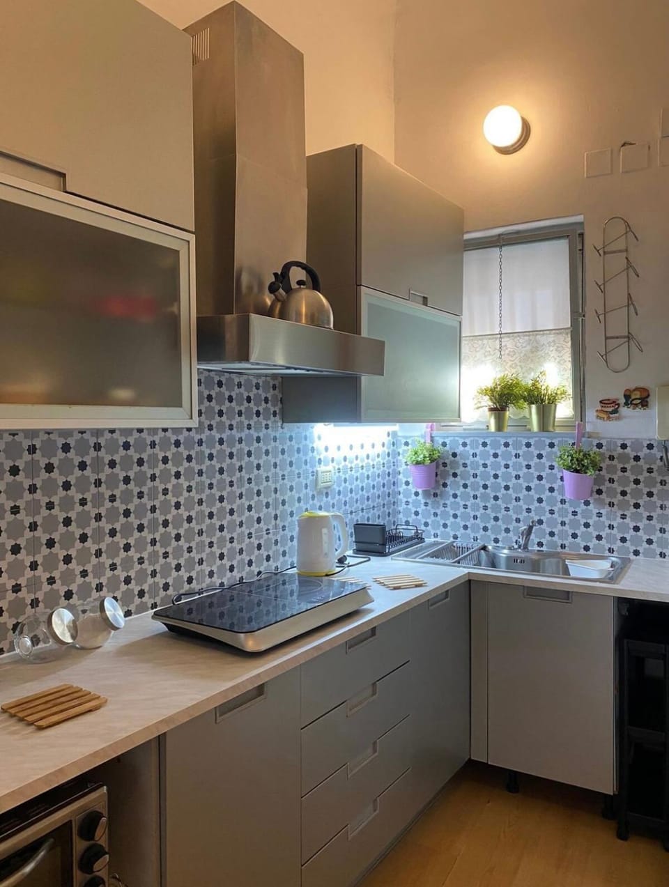 Kitchen or kitchenette, stove