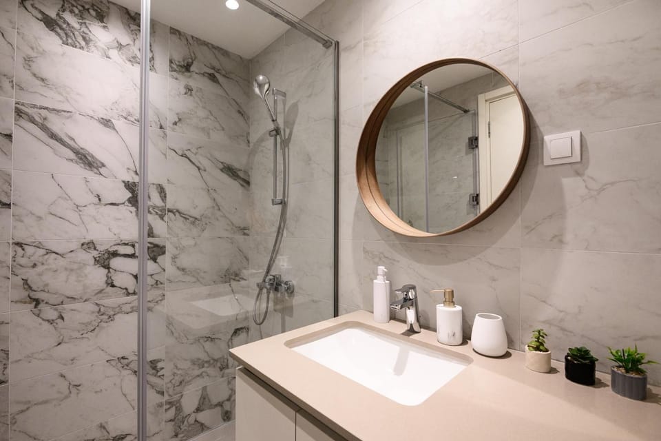 Shower, Bathroom