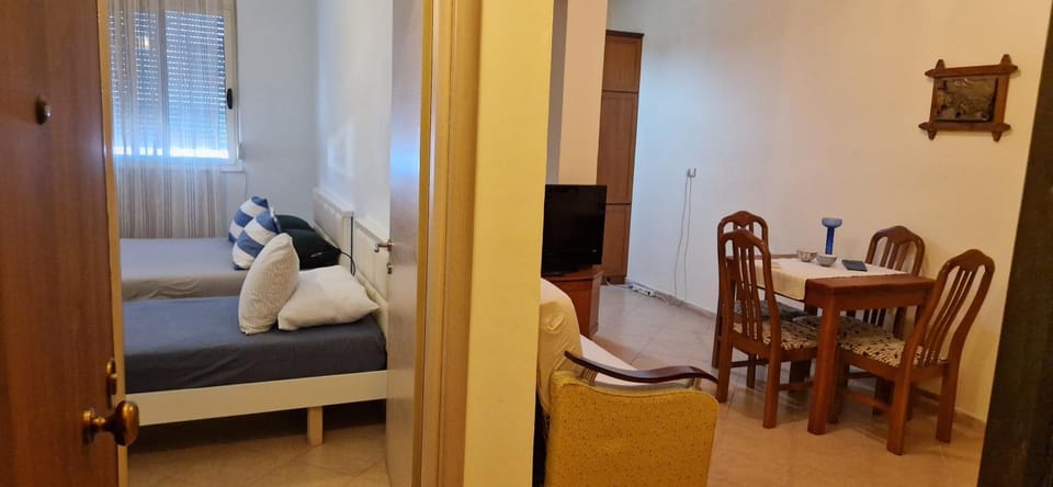 Living room, Dining area, Bedroom