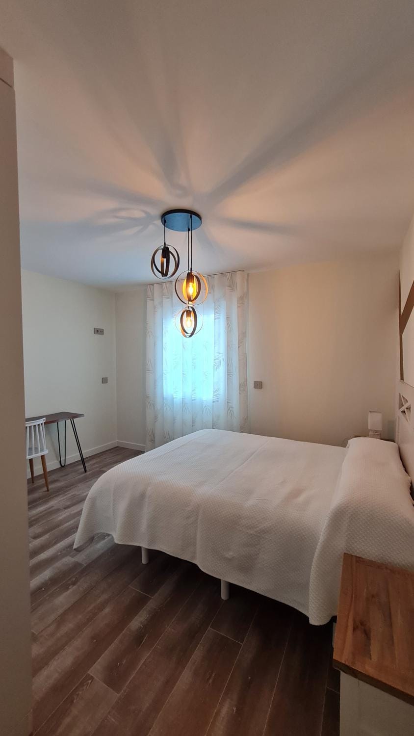 La Avenida Apartment in Burgos