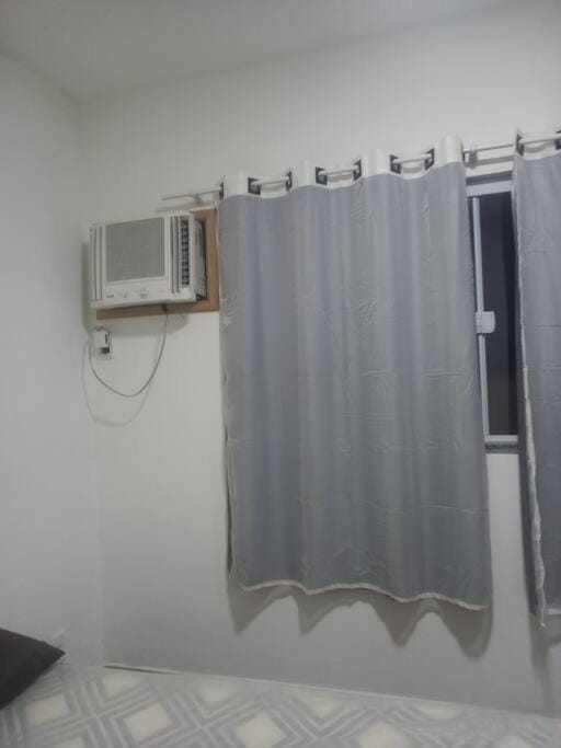 Bedroom, air conditioner