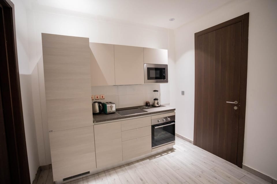 Kitchen or kitchenette, minibar, pet friendly, stove