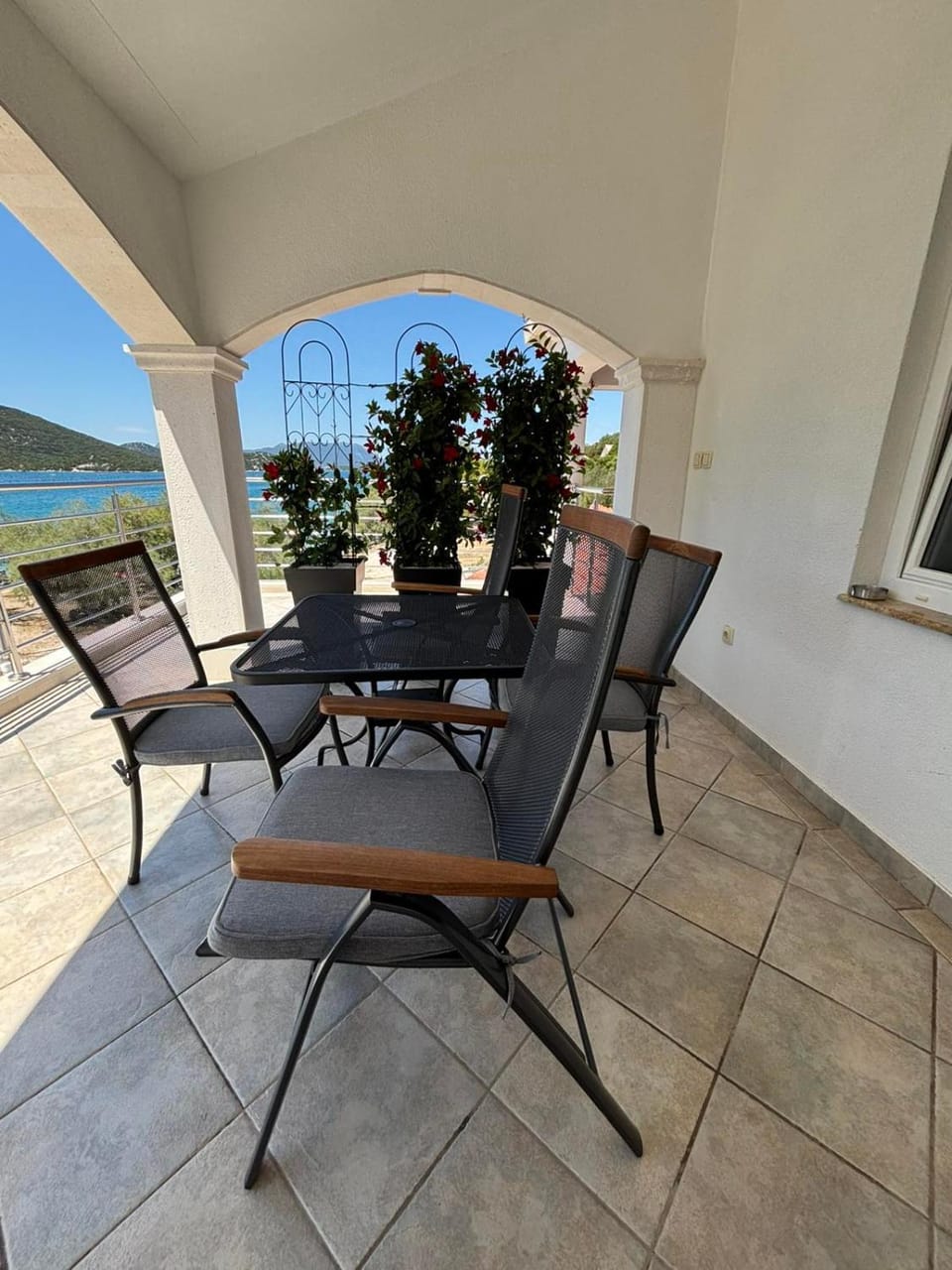 Apartments Štica- Pelješac Apartment in Dubrovnik-Neretva County