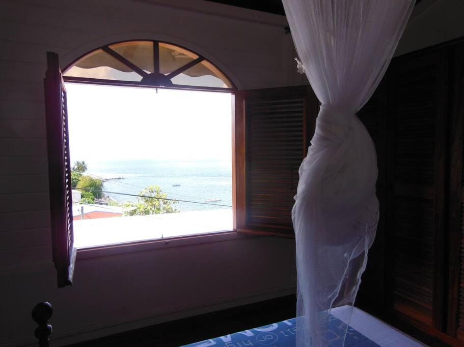 maison située dans un petit village de pecheur House in Martinique